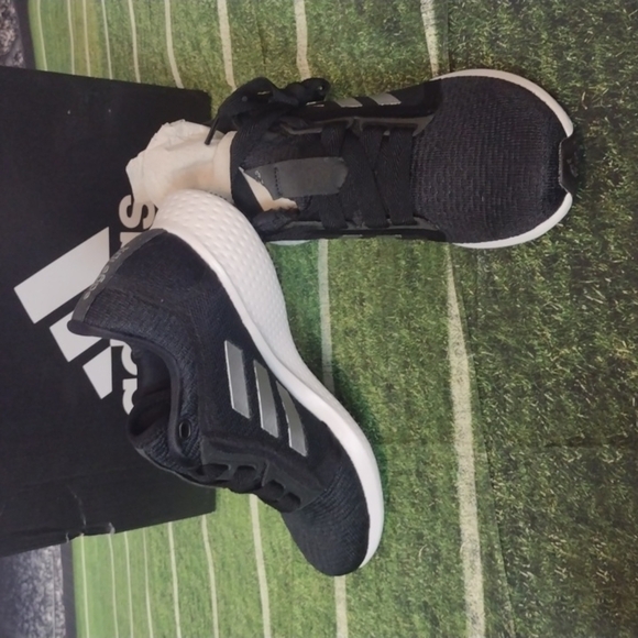ADIDAS edge luxe 4 black white shoes size 6 - Picture 5 of 6